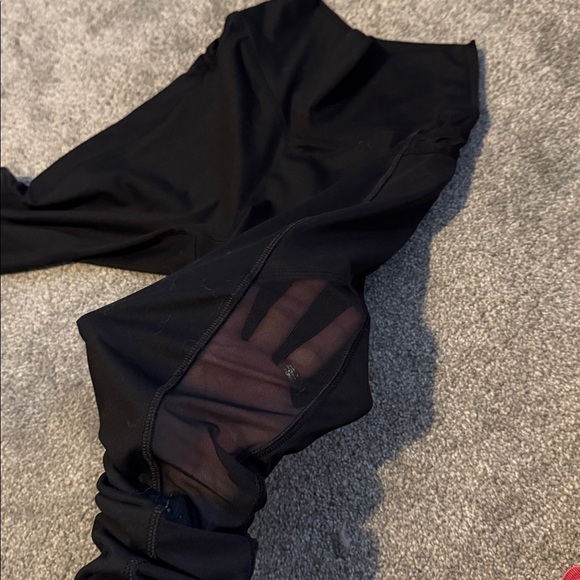 Victoria's Secret Pink Ultimate Black Leggings - Picture 4 of 5